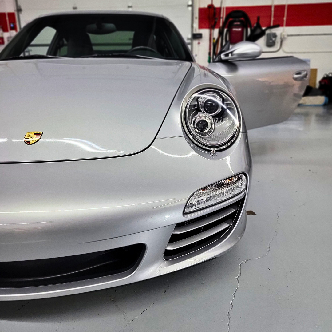 2016 Porsche 911 stereo installation