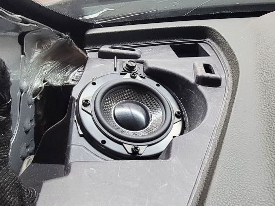 Rockford Fosgate tweeter installed.